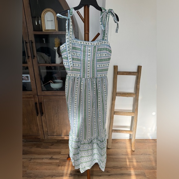 NWT Gal Meets Glam Geraldine - Picture 4 of 10